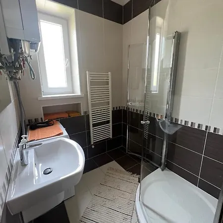 Elegantny Byt V Srdci Mesta Trencin Exterior photo